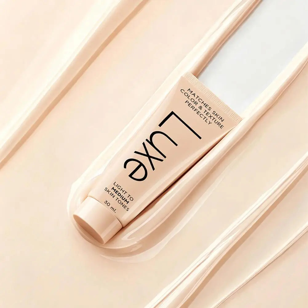 Long-Lasting Liquid Foundation – Full Coverage & Moisturizing Formula